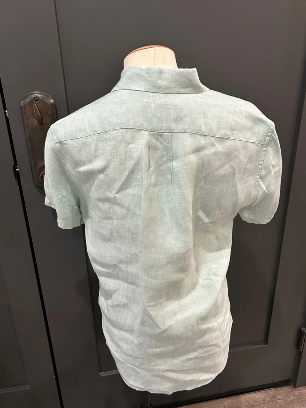 J. Crew Mint Green Short-Sleeve Button-Down Linen Shirt‎